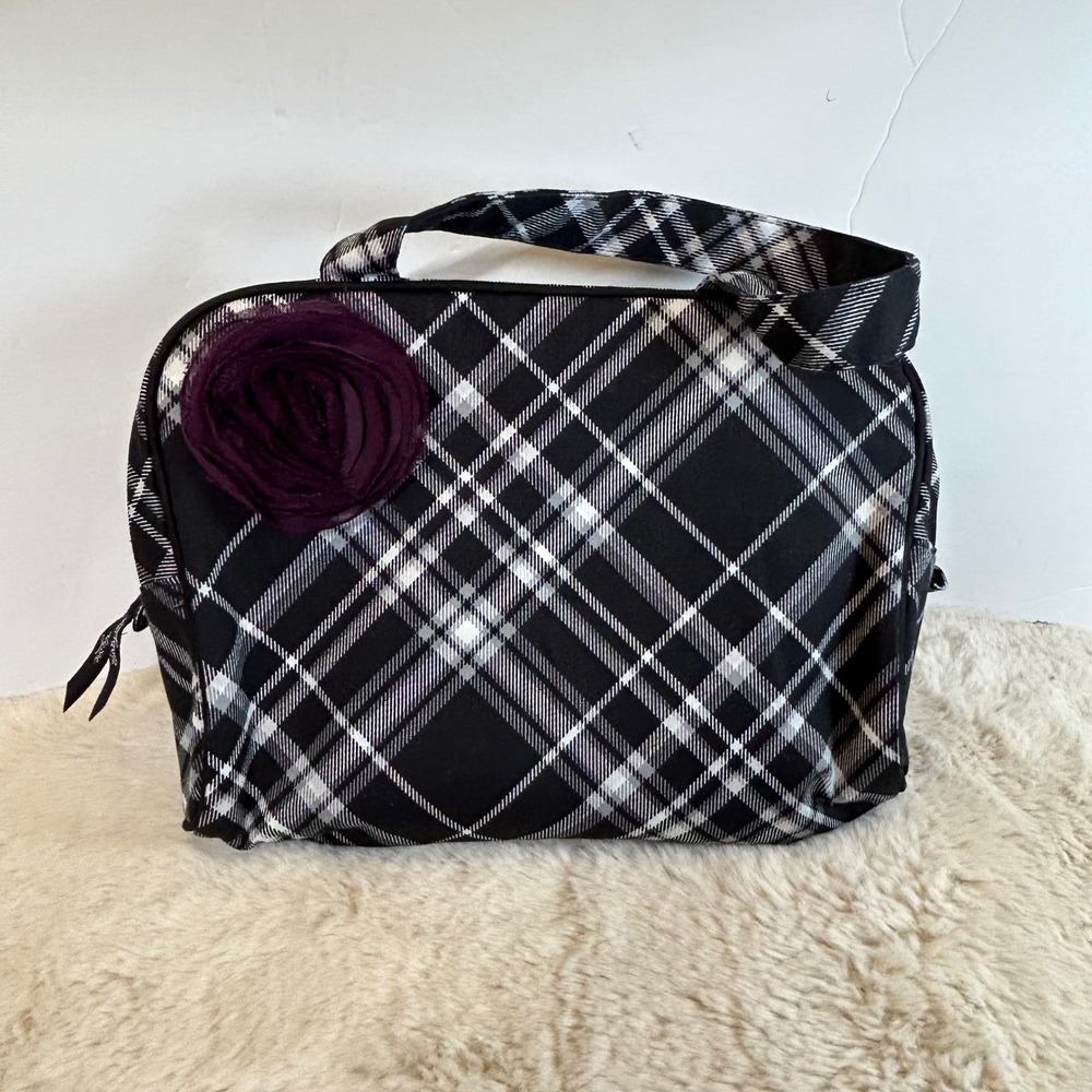 Thirty-One Black & White Plaid Vinyl linedTote Bag with Flower‎ Accent